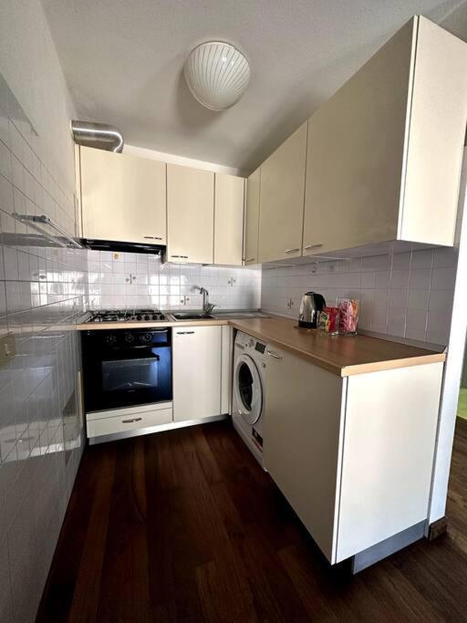 Casa Petrucci 2 Centro Storico Appartement Forlì Buitenkant foto